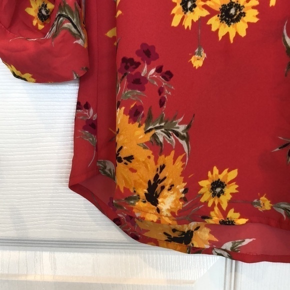 EXPRESS Portofino coral pink sunflower print blouse with tab sleeve option - Picture 5 of 9